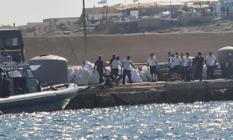 غرق قارب قبالة ساحل لامبيدوزا