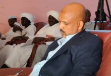 الوالي يضع ملامح خطة الحكومة أمام مجلس التأسيس المدني