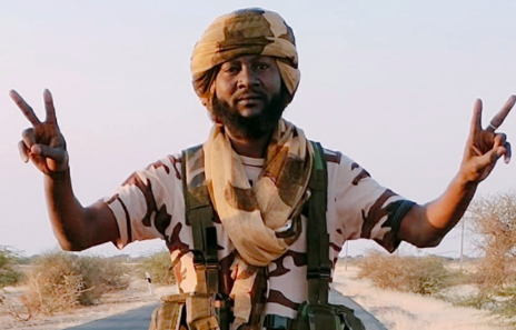 البطل/ شُعيب إسماعيل قائد المجموعة ٣٠٢ مدفعية محور الدلنج