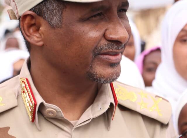 رئيس المجلس الرئاسي الفريق أول/ محمد حمدان دق.لو